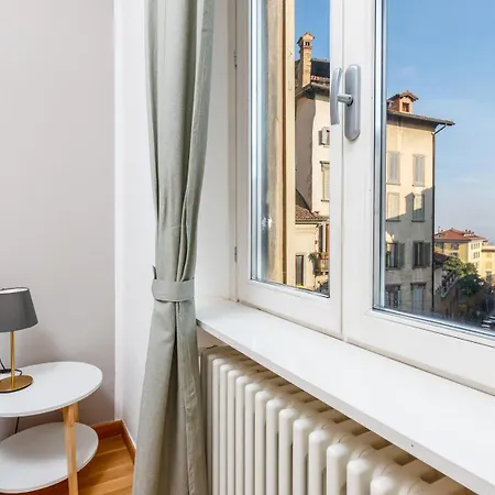 Apartment Near Funicolar Alta Design House 1 Bergamo