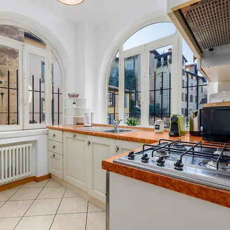 Apartment Near Funicolar Alta Design House 1 Bergamo